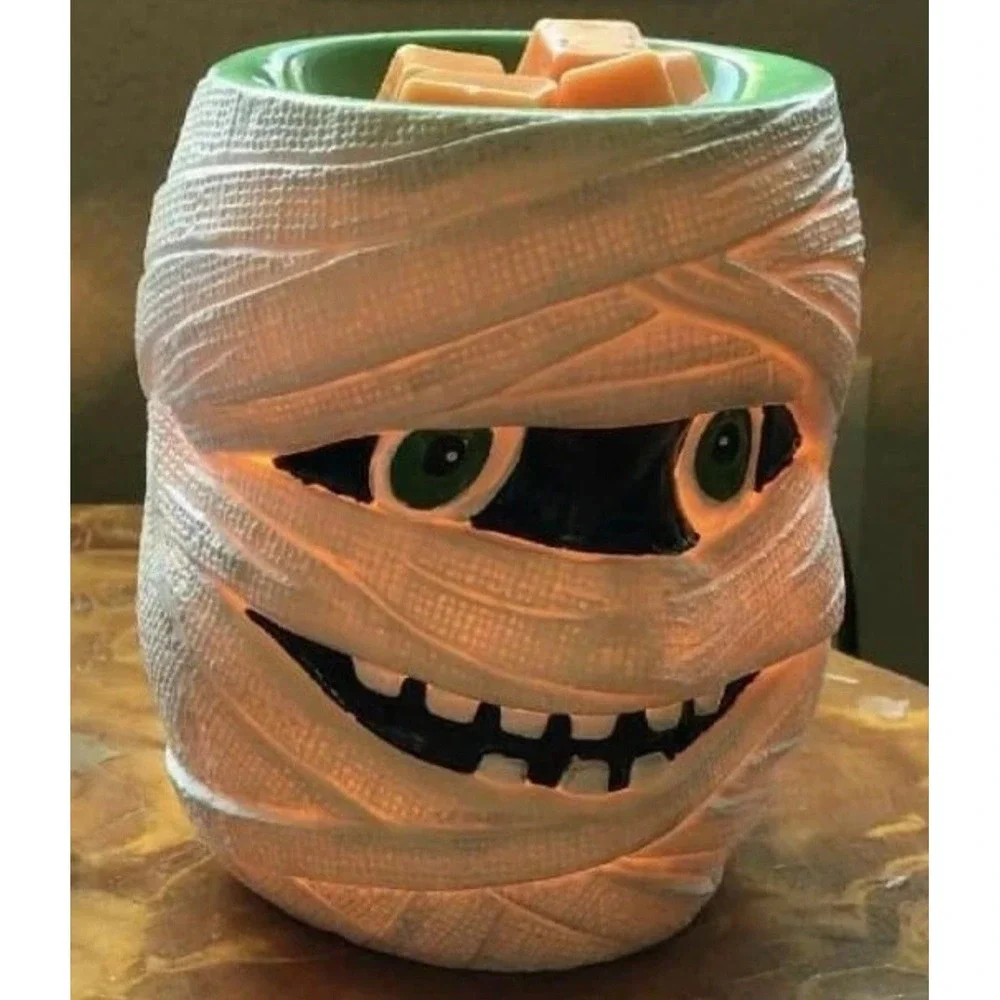 Scentsy Under Wraps Large Full Size Warmer Halloween Mummy Limited Edition NIB